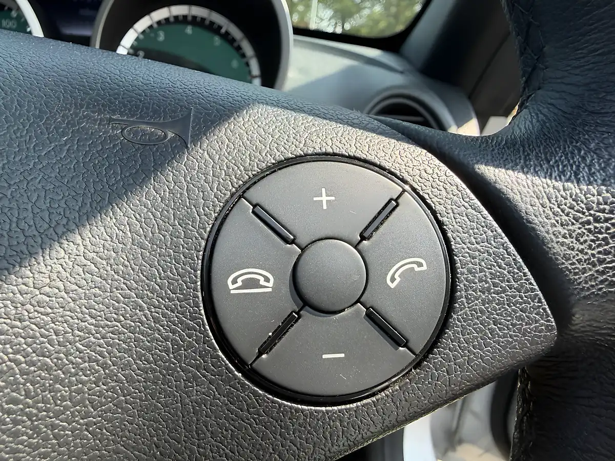 Used 2008 Mercedes-Benz Slk Convertible Silver - Interior and Exterior details 18