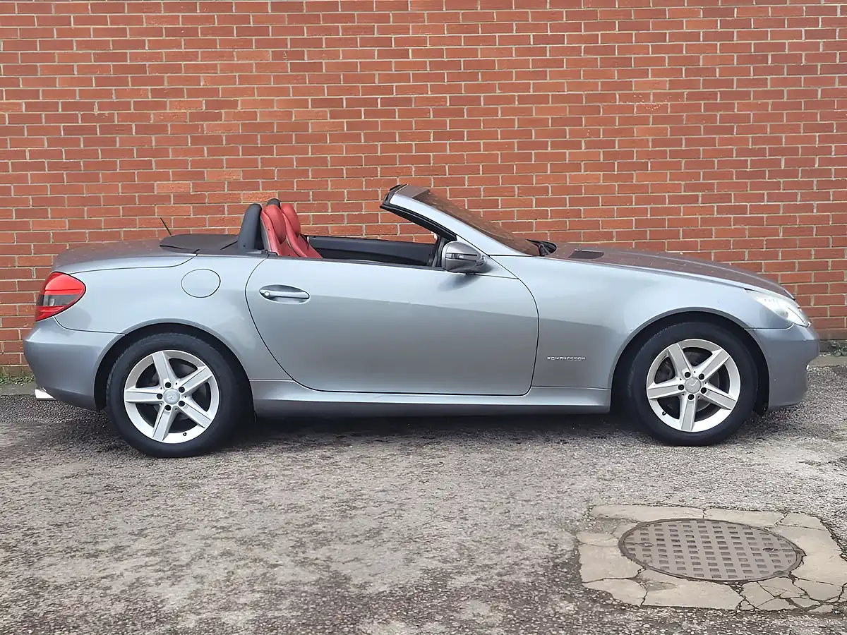 Used 2008 Mercedes-Benz Slk SLK200K Silver - Interior and Exterior details 6