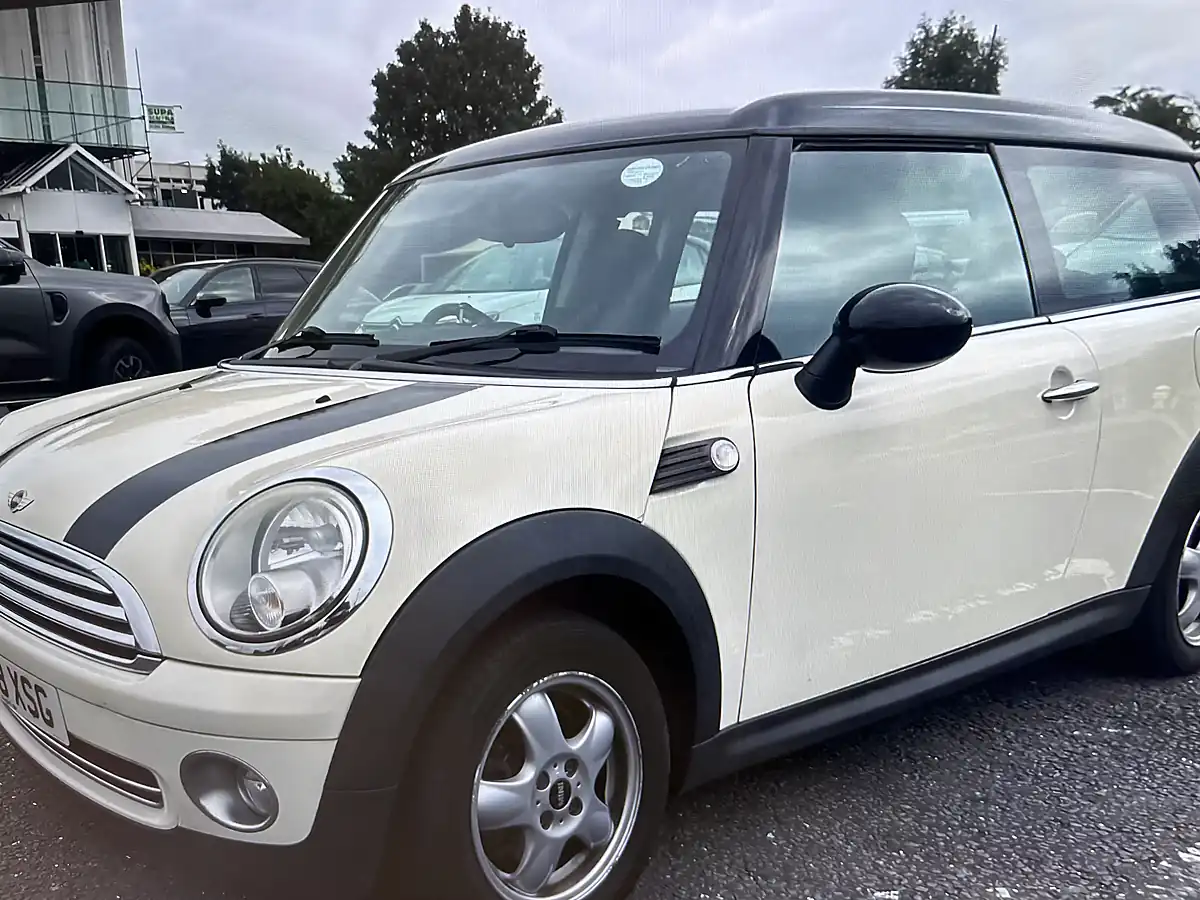 Used 2008 MINI Clubman Cooper (pepper Pack) Pepper White - Interior and Exterior details 2