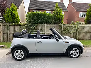 Used 2008 MINI Convertible One Silver - Interior and Exterior details 13