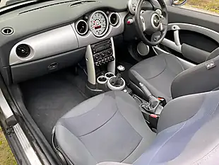 Used 2008 MINI Convertible One Silver - Interior and Exterior details 15