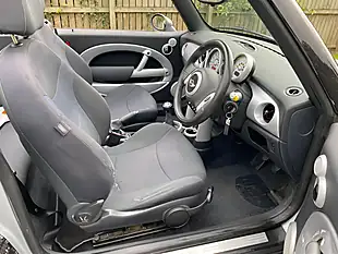 Used 2008 MINI Convertible One Silver - Interior and Exterior details 16