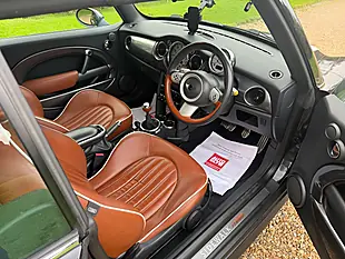 Used 2008 MINI Convertible Sidewalk Black - Interior and Exterior details 10