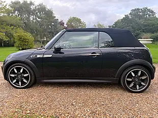 Used 2008 MINI Convertible Sidewalk Black - Interior and Exterior details 3