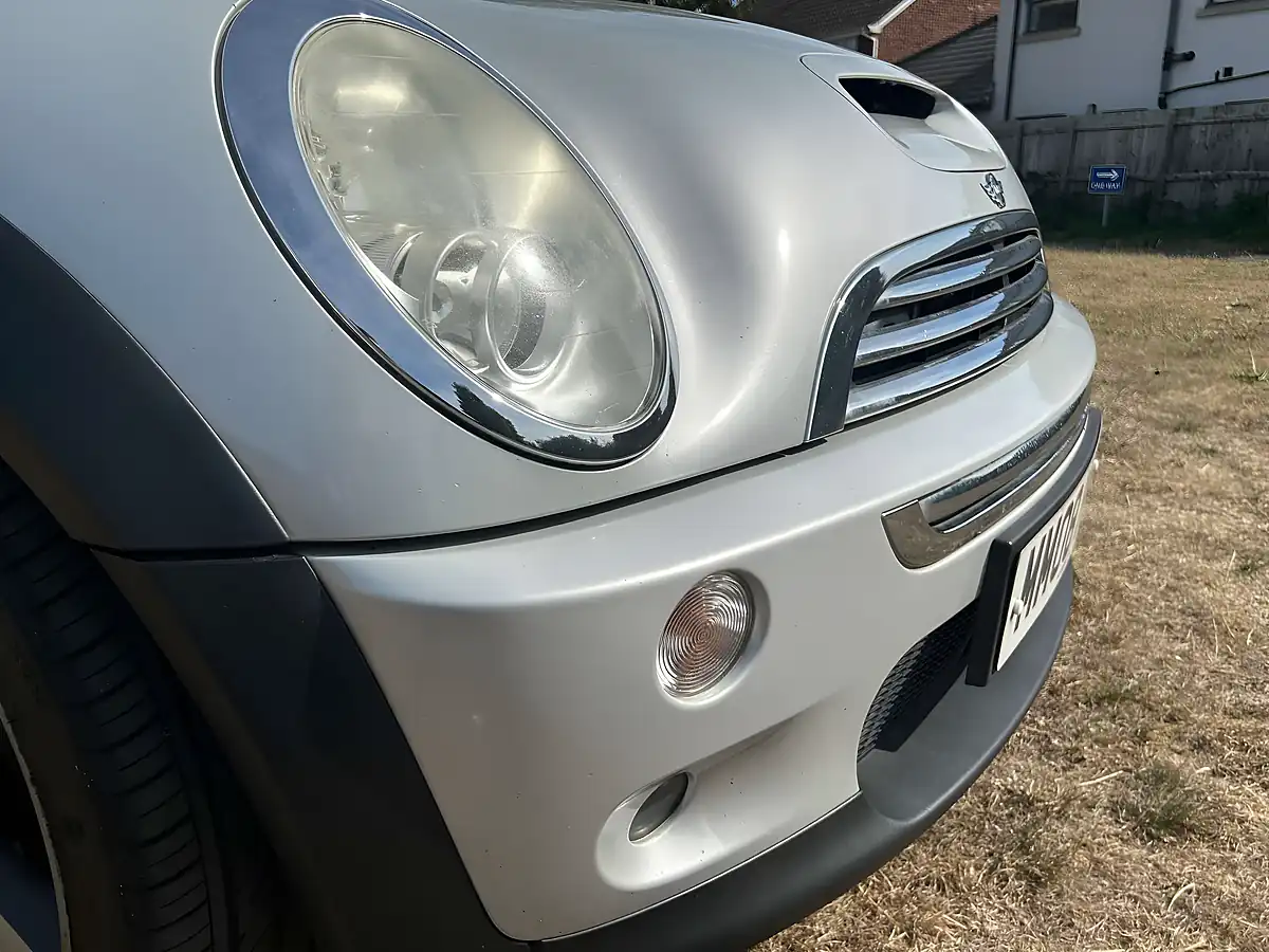 Used 2008 MINI Convertible Sidewalk White Silver - Interior and Exterior details 12