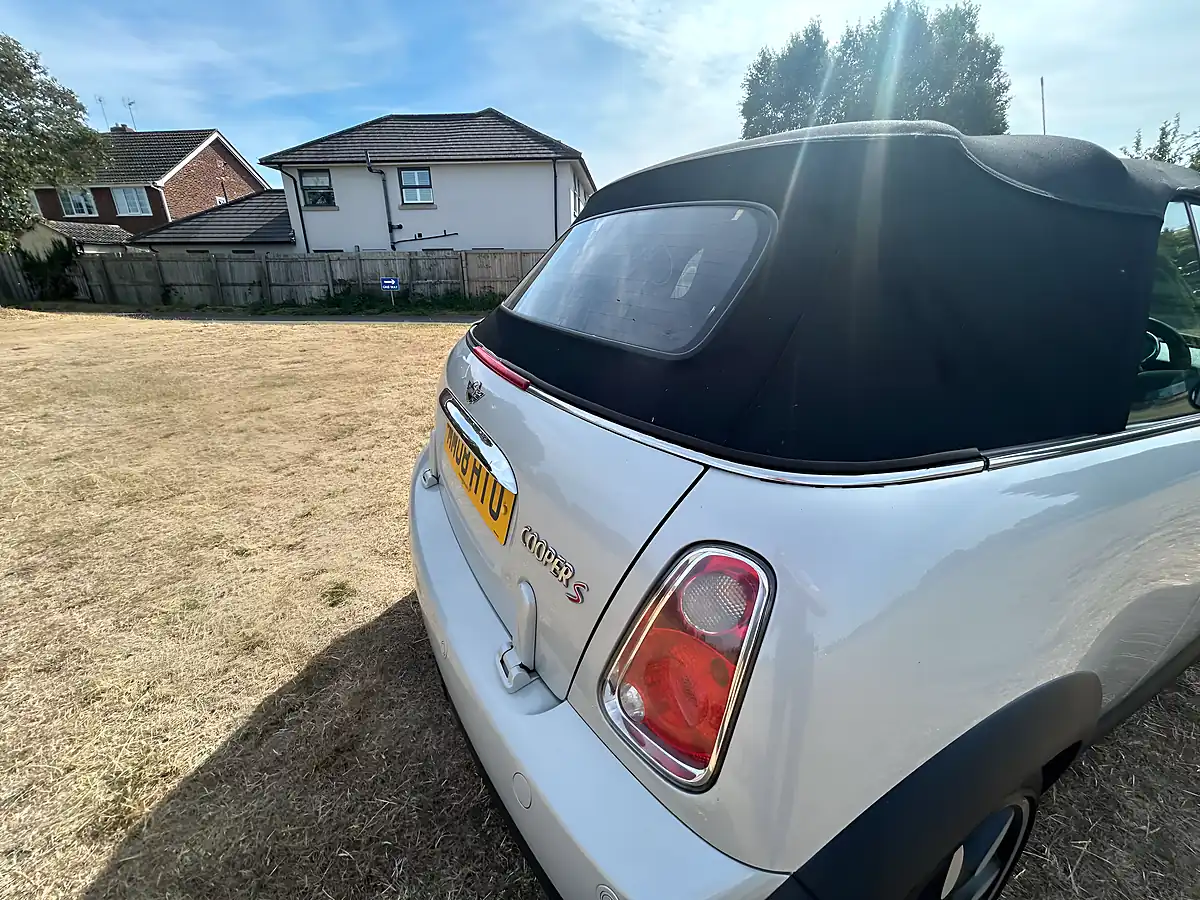 Used 2008 MINI Convertible Sidewalk White Silver - Interior and Exterior details 13