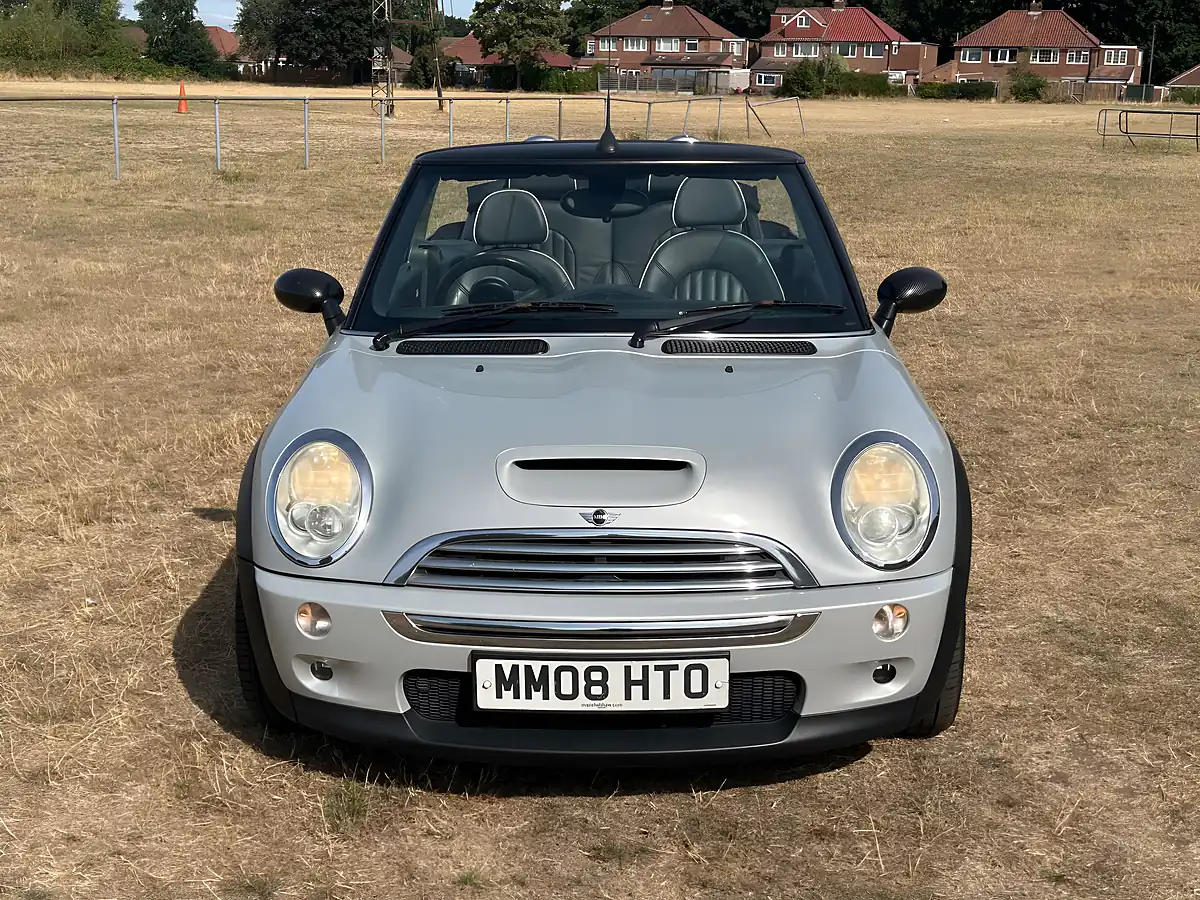 Used 2008 MINI Convertible Sidewalk White Silver - Interior and Exterior details 3