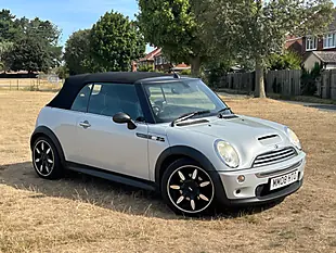 Used 2008 MINI Convertible Sidewalk White Silver - Interior and Exterior details 4