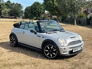 Used 2008 MINI Convertible Sidewalk White Silver - Interior and Exterior details 5