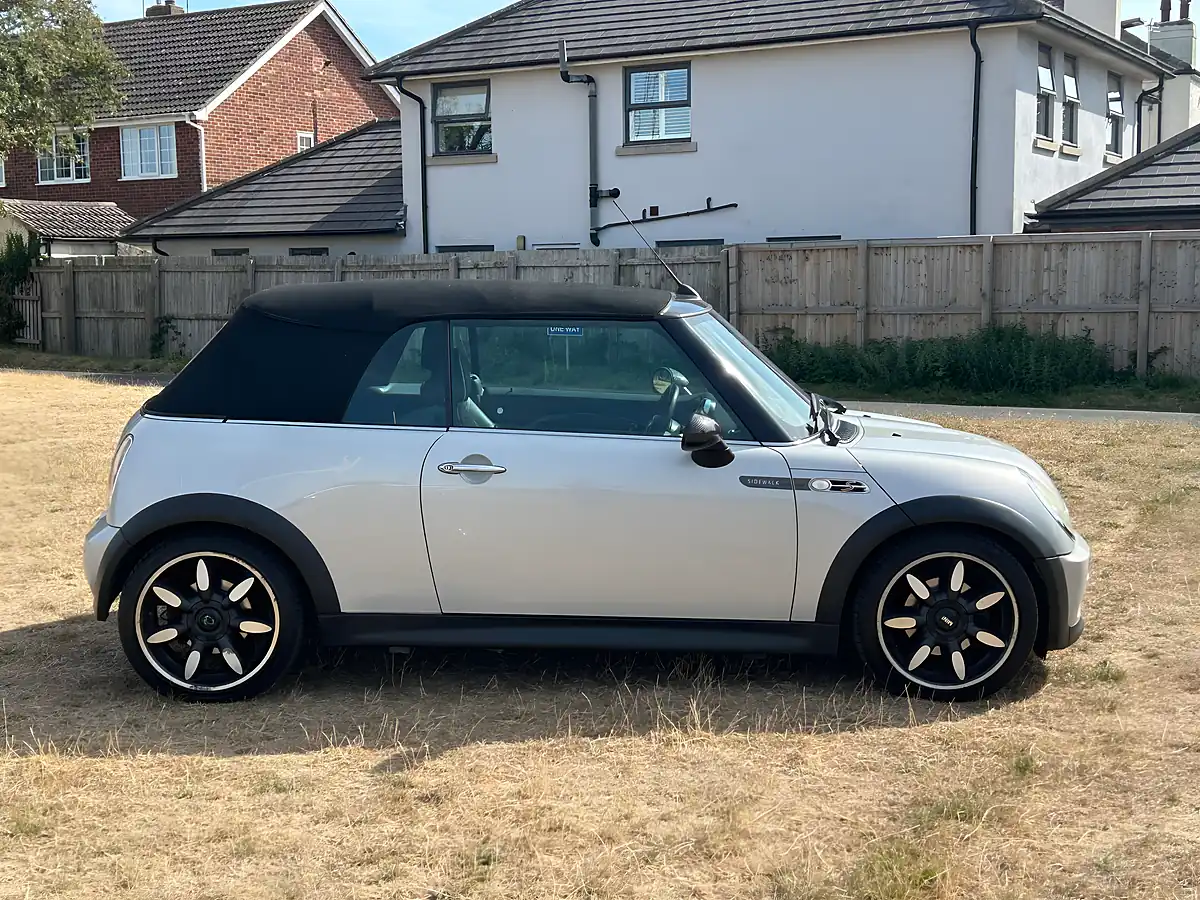 Used 2008 MINI Convertible Sidewalk White Silver - Interior and Exterior details 6