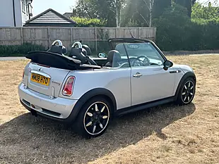 Used 2008 MINI Convertible Sidewalk White Silver - Interior and Exterior details 9