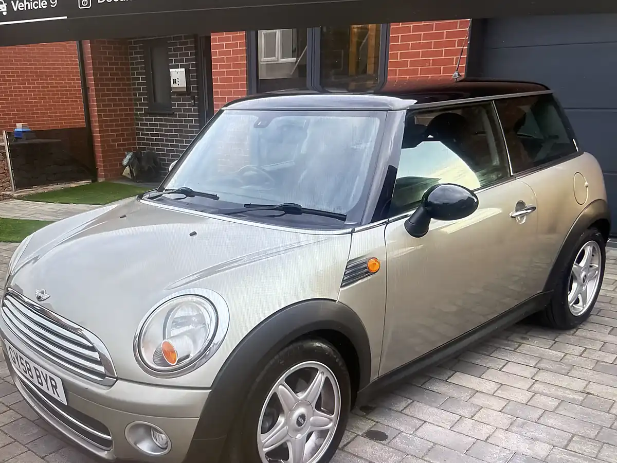Used 2008 MINI Hatch Cooper (chili Pack) Sparkling Silver Metallic - Interior and Exterior details 2