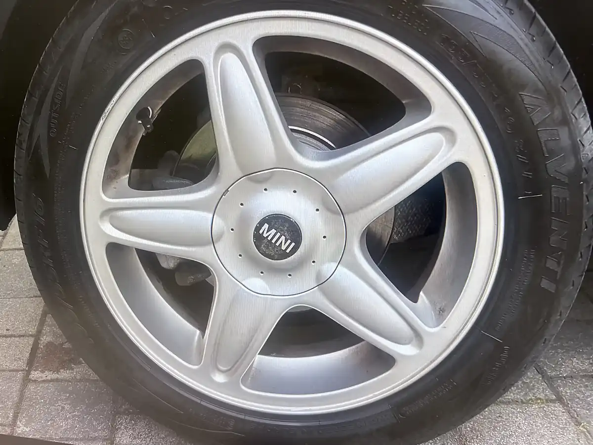 Used 2008 MINI Hatch Cooper (chili Pack) Sparkling Silver Metallic - Interior and Exterior details 6