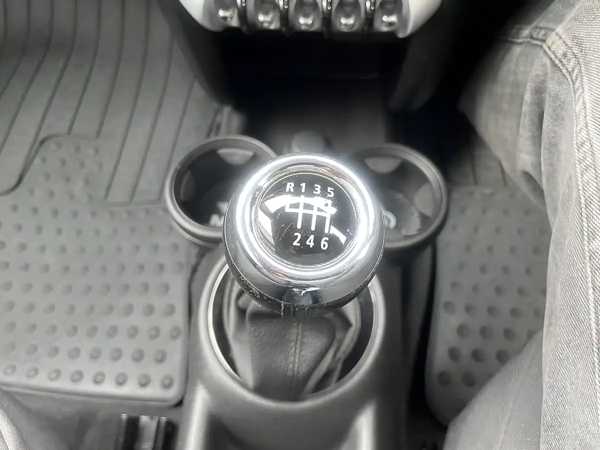 Used 2008 MINI Hatch Cooper (pepper Pack) Sparkling Silver - Interior and Exterior details 15