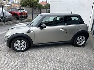 Used 2008 MINI Hatch Cooper (pepper Pack) Sparkling Silver - Interior and Exterior details 5