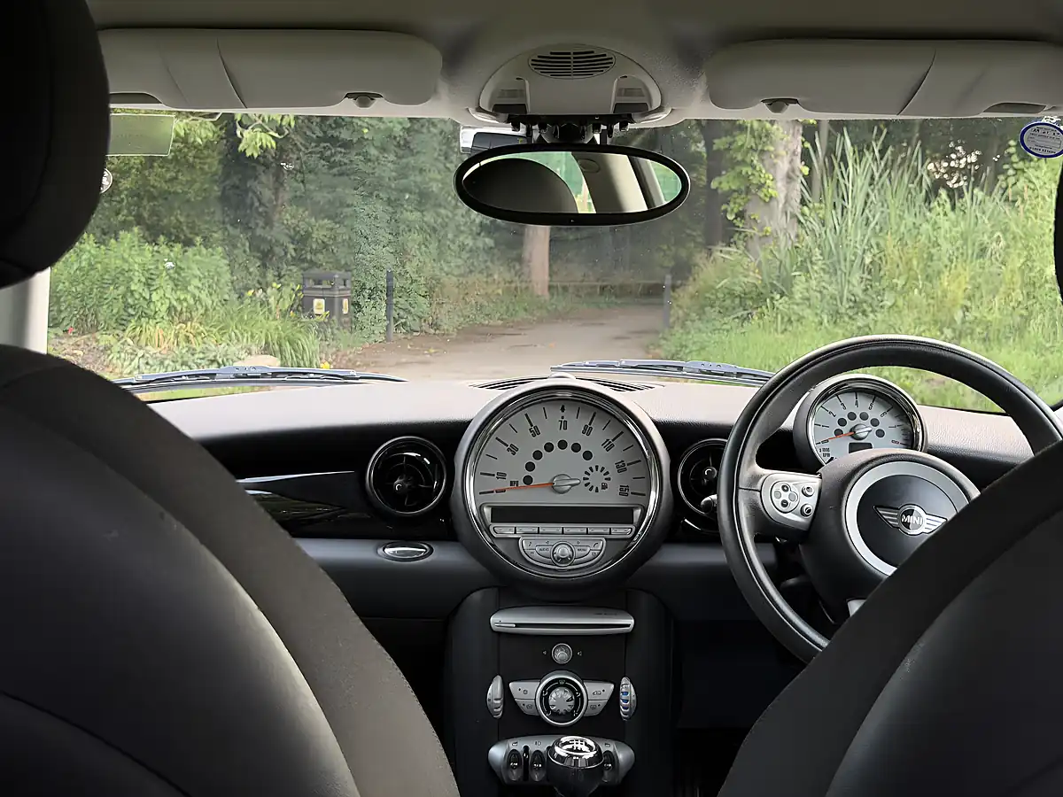 Used 2008 MINI Hatch Cooper S Silver - Interior and Exterior details 12