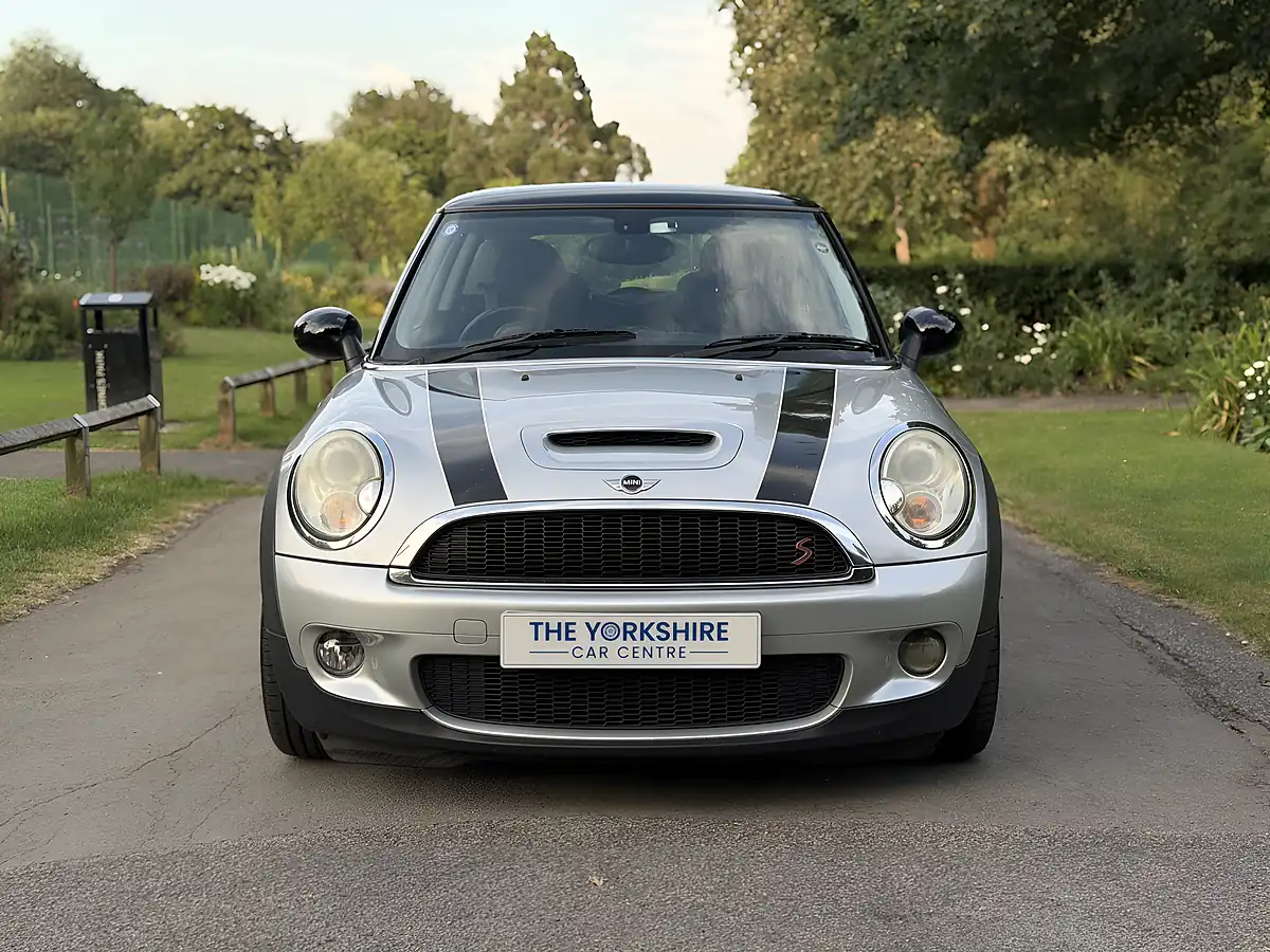 Used 2008 MINI Hatch Cooper S Silver - Interior and Exterior details 2