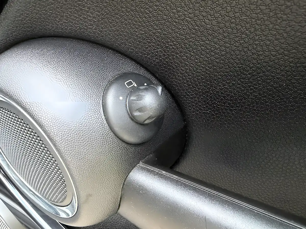 Used 2008 MINI Hatch Cooper S Silver - Interior and Exterior details 20