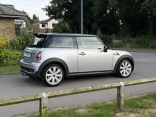 Used 2008 MINI Hatch Cooper S Silver - Interior and Exterior details 8