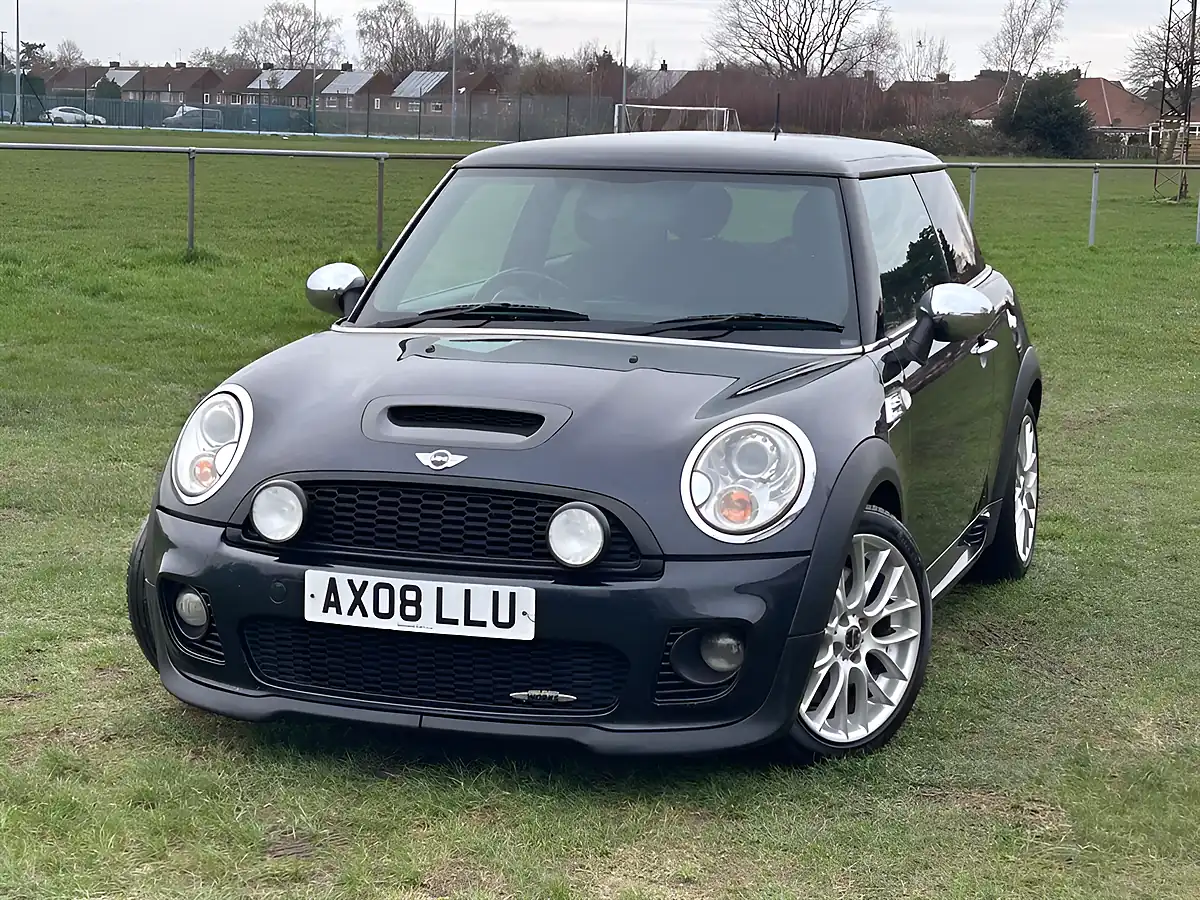 Used 2008 MINI Hatch John Cooper Works Astro Black - Front View