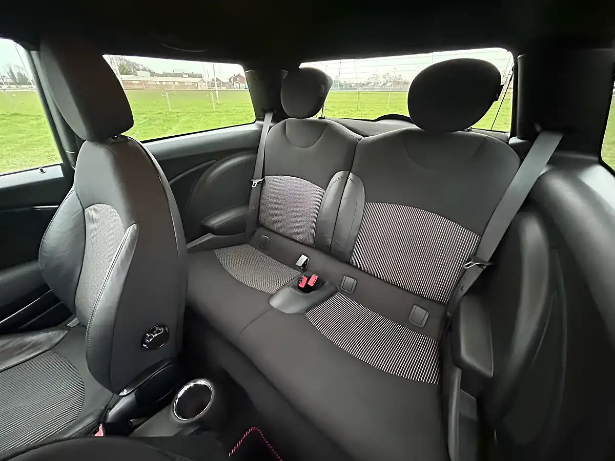 Used 2008 MINI Hatch John Cooper Works Astro Black - Interior and Exterior details 17