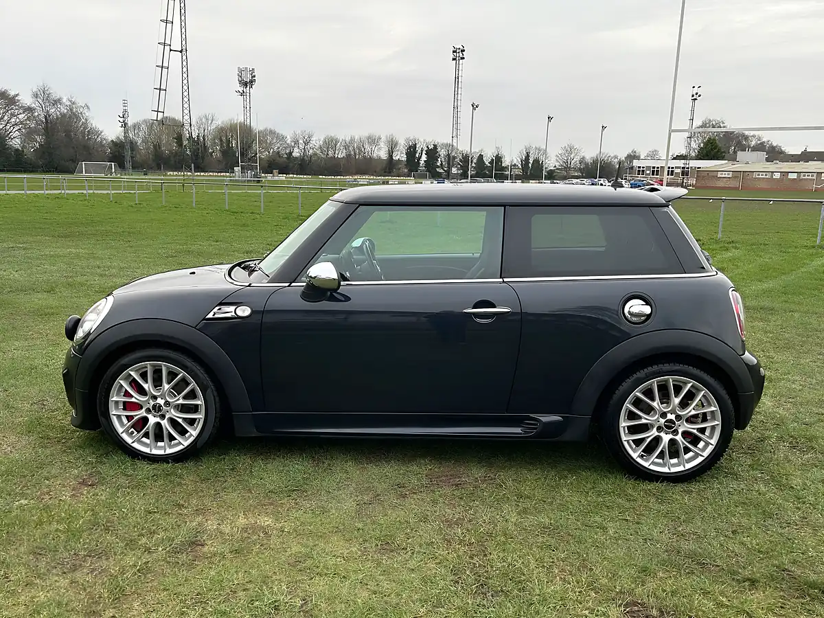 Used 2008 MINI Hatch John Cooper Works Astro Black - Interior and Exterior details 8