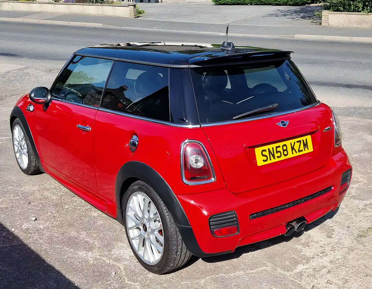 Used 2008 MINI Hatch John Cooper Works Red - Interior and Exterior details 3