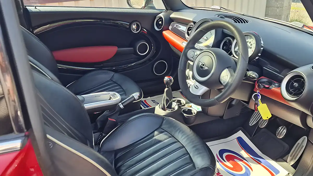 Used 2008 MINI Hatch John Cooper Works Red - Interior and Exterior details 4