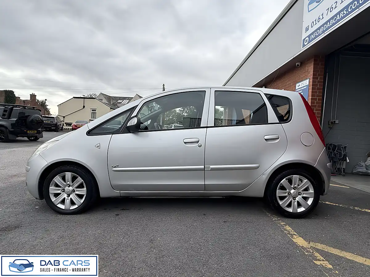 Used 2008 Mitsubishi Colt CZ2 Silver - Interior and Exterior details 20