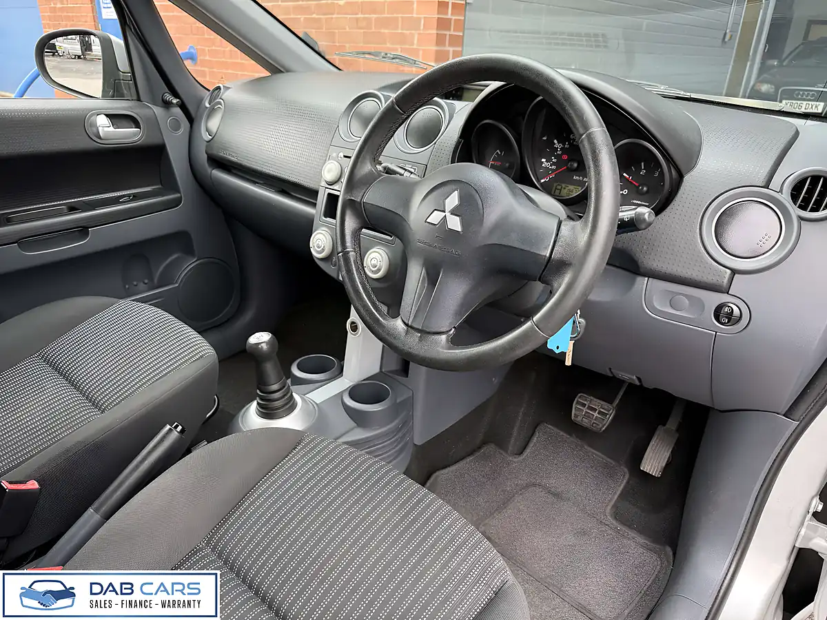 Used 2008 Mitsubishi Colt CZ2 Silver - Interior and Exterior details 3