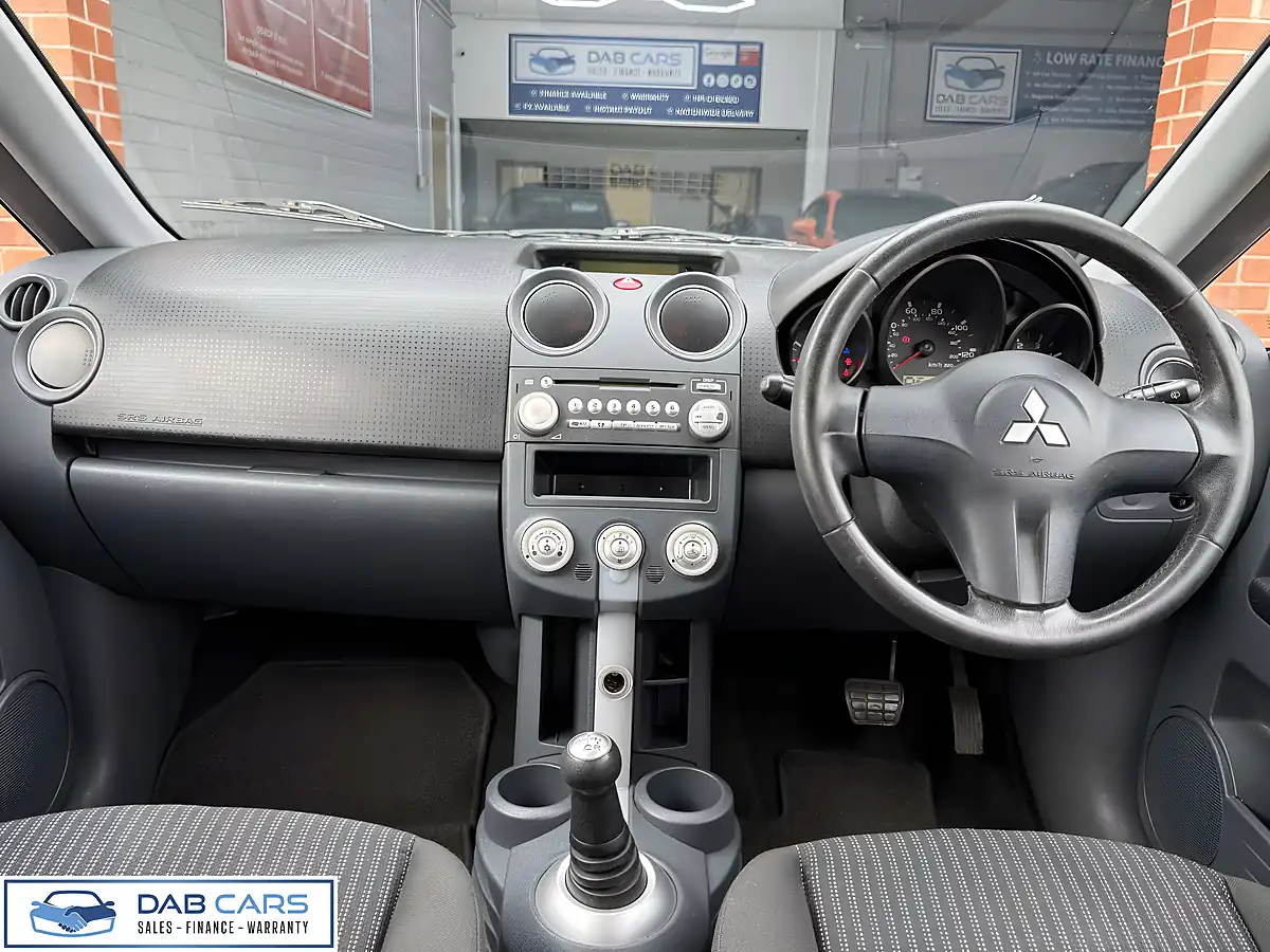 Used 2008 Mitsubishi Colt CZ2 Silver - Interior and Exterior details 4