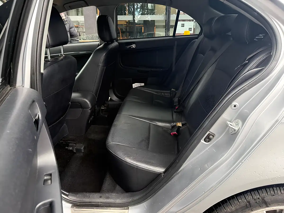 Used 2008 Mitsubishi Lancer GS4 Sportback Silver - Interior and Exterior details 14