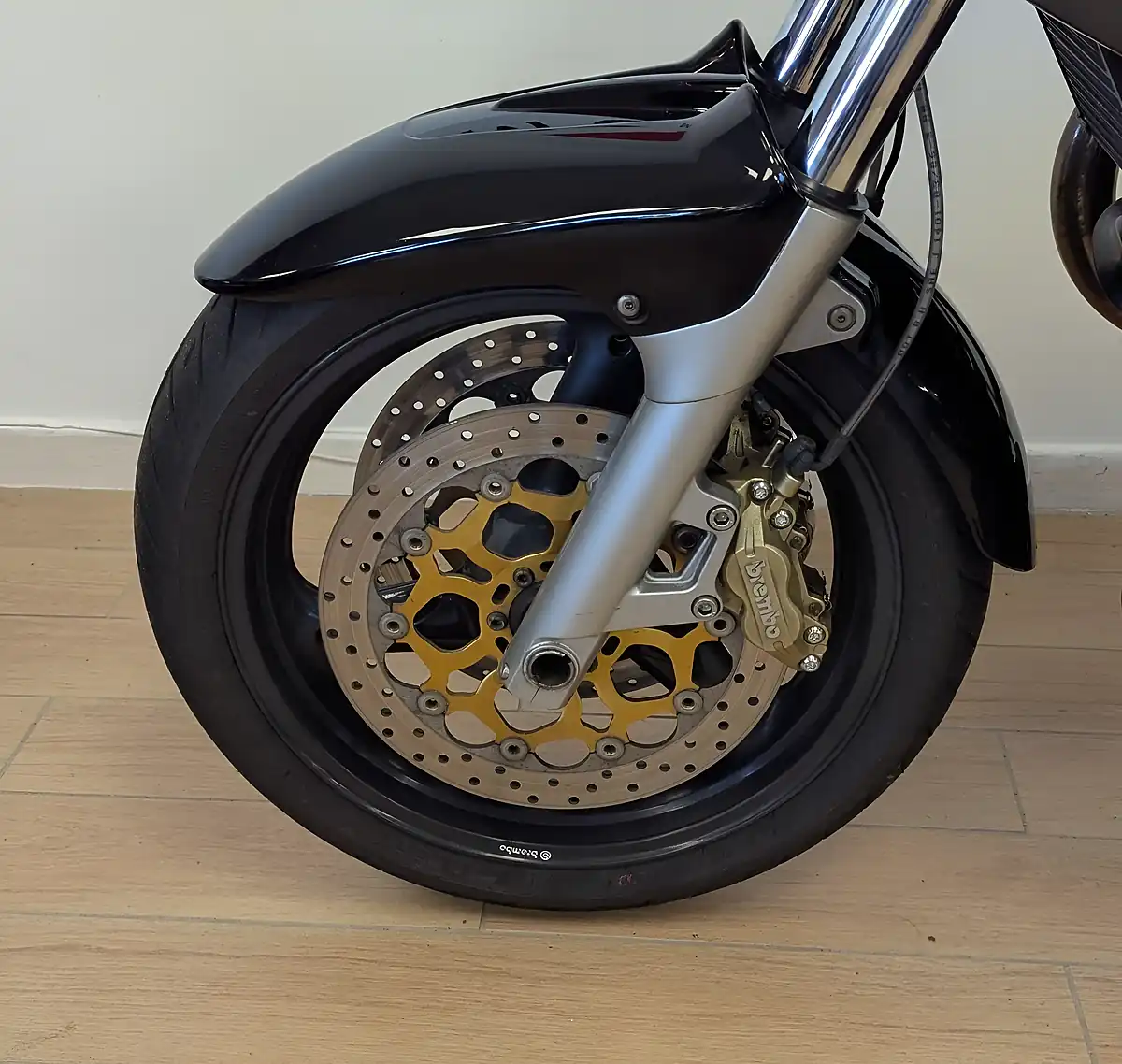 Used 2008 Moto Guzzi Breva - Interior and Exterior details 17