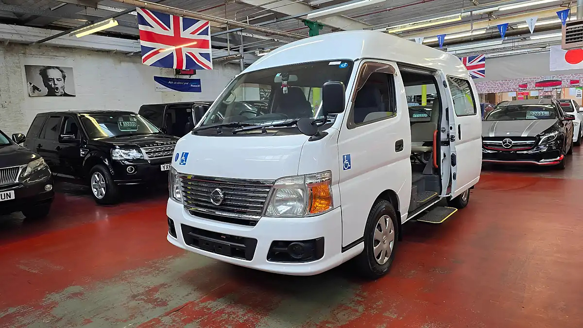 Used 2008 Nissan Elgrand Caravan Twin Mobility Chair Auto Lift White - Interior and Exterior details 3