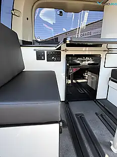Used 2008 Nissan Elgrand Highway Star Jamie Leigh Conversion Silver - Interior and Exterior details 15