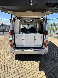 Used 2008 Nissan Elgrand Highway Star Jamie Leigh Conversion Silver - Interior and Exterior details 16