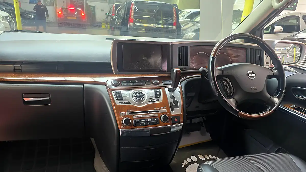 Used 2008 Nissan Elgrand Highway Star Silver - Interior and Exterior details 10