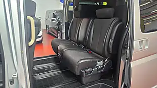 Used 2008 Nissan Elgrand Highway Star Silver - Interior and Exterior details 11
