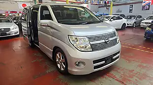 Used 2008 Nissan Elgrand Highway Star Silver - Interior and Exterior details 15