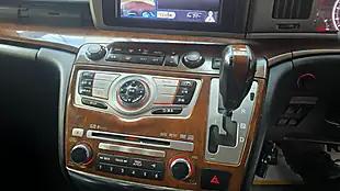 Used 2008 Nissan Elgrand Highway Star Silver - Interior and Exterior details 6