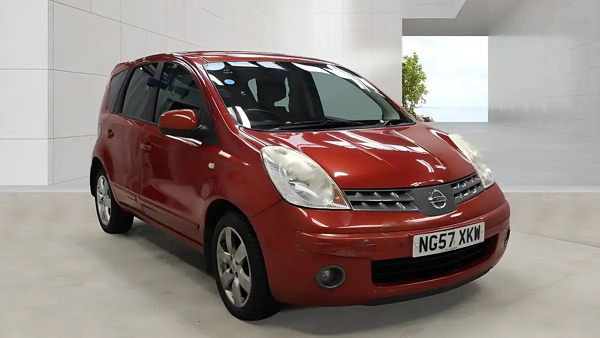Used 2008 Nissan Note Acenta R Red - Front View