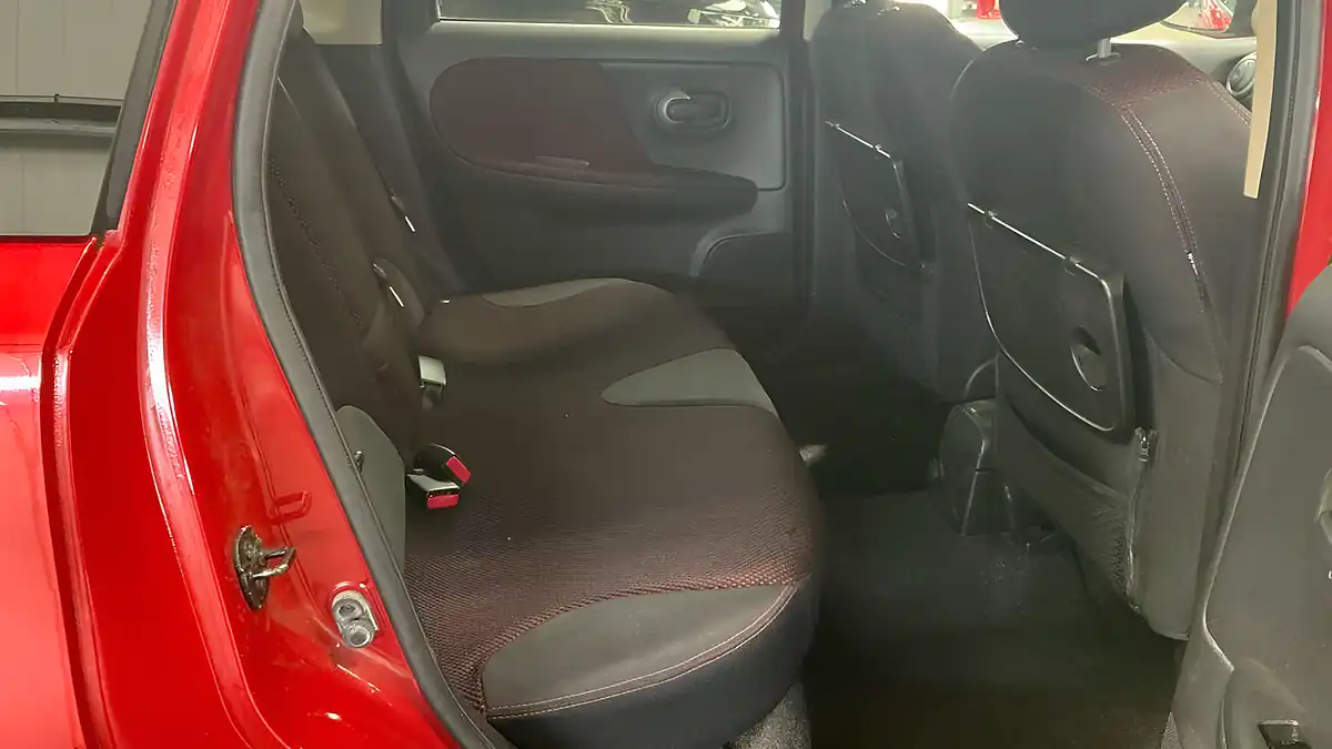 Used 2008 Nissan Note Acenta R Red - Interior and Exterior details 5