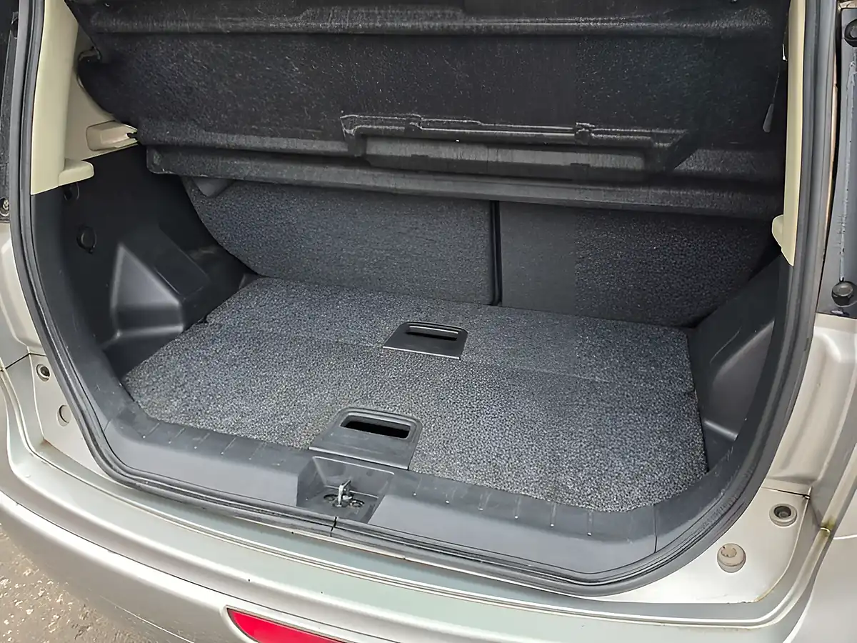 Used 2008 Nissan Note Acenta Silver - Interior and Exterior details 20