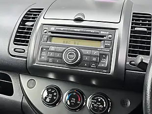 Used 2008 Nissan Note Tekna Black - Interior and Exterior details 10