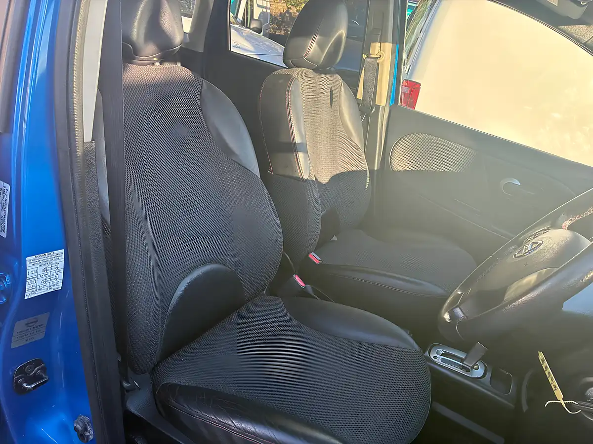 Used 2008 Nissan Note Tekna Blue - Interior and Exterior details 14