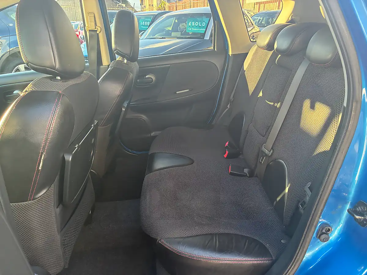 Used 2008 Nissan Note Tekna Blue - Interior and Exterior details 18