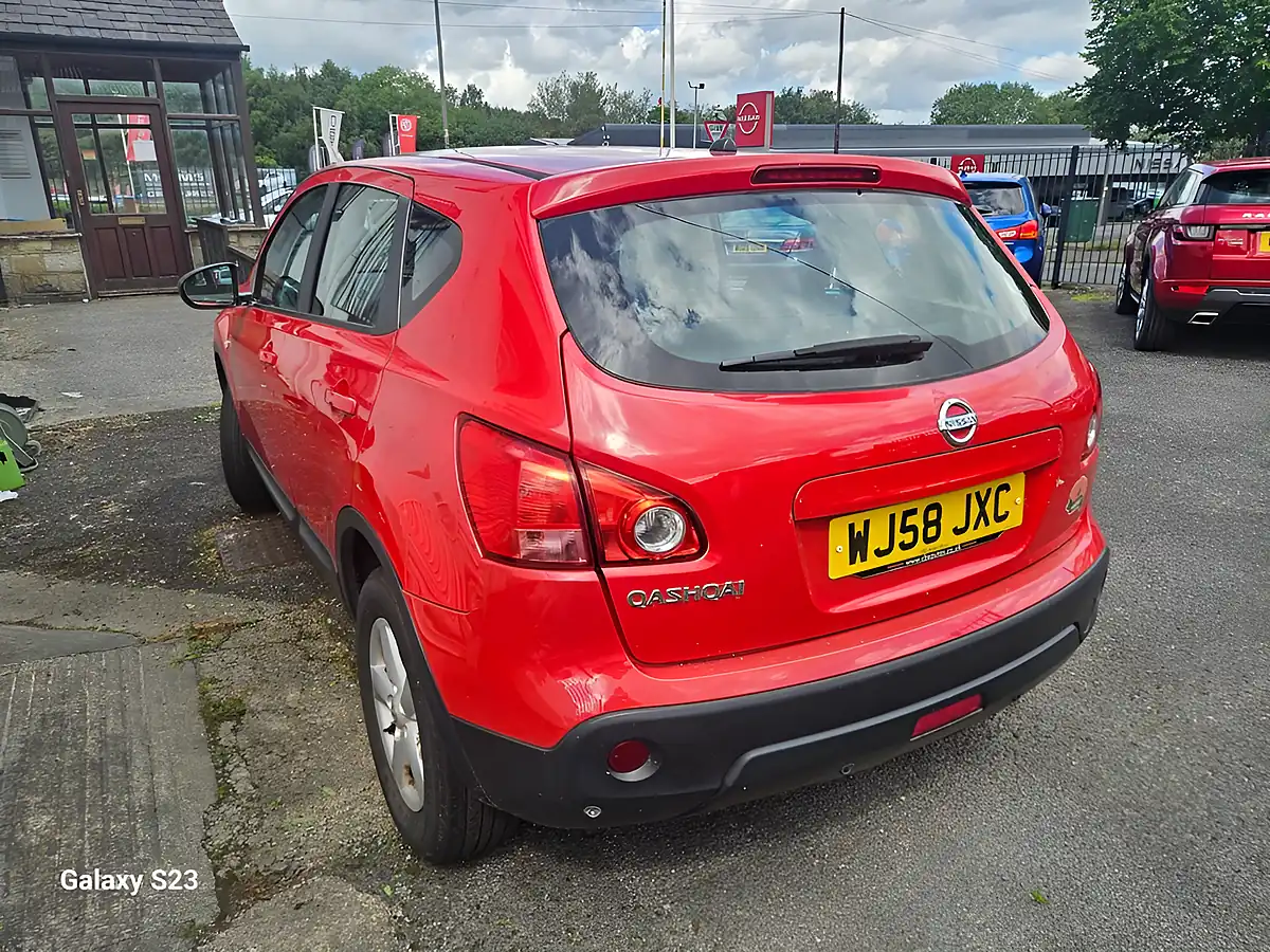 Used 2008 Nissan Qashqai Acenta Red - Interior and Exterior details 12