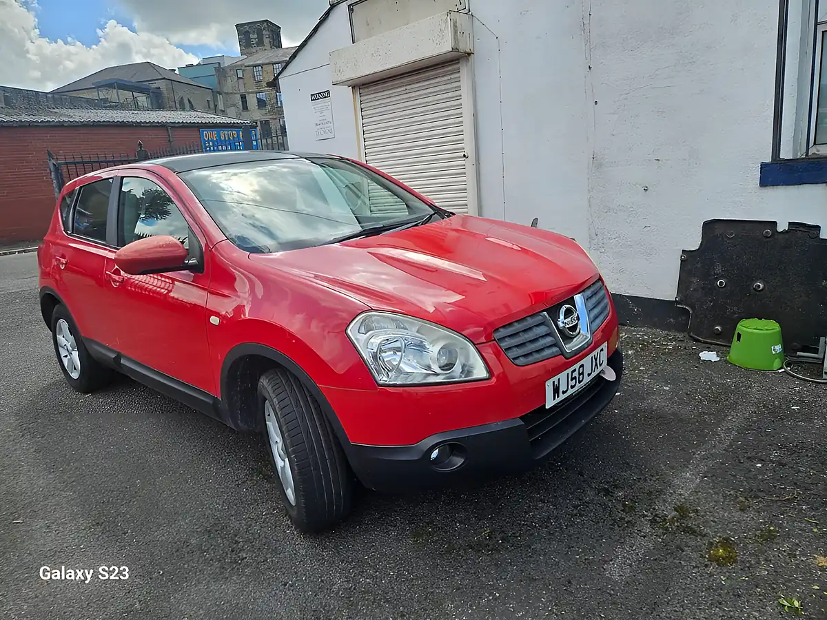 Used 2008 Nissan Qashqai Acenta Red - Interior and Exterior details 2