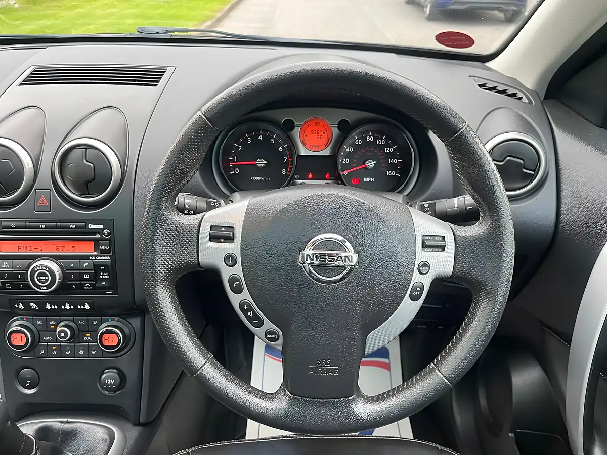 Used 2008 Nissan Qashqai Tekna Black - Interior and Exterior details 15