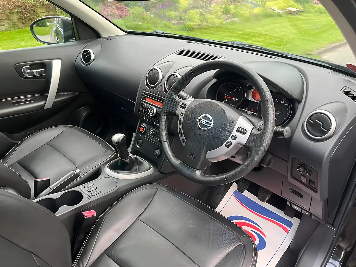 Used 2008 Nissan Qashqai Tekna Black - Interior and Exterior details 17